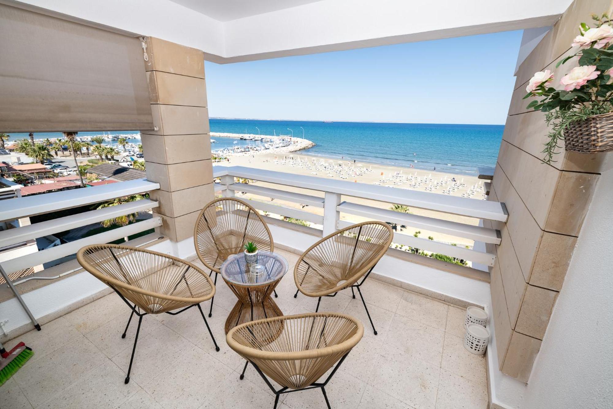 Lazuli Beachfront Sea View Ap144 Ларнака Екстериор снимка